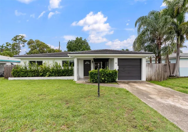 1st image of 706 N 32nd Ct, Hollywood, FL 33021 | MLS# A12036272
