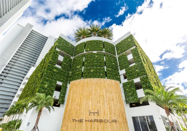 2nd image of 16385 Biscayne Blvd #1805, Aventura, FL 33160 | MLS# A12035671