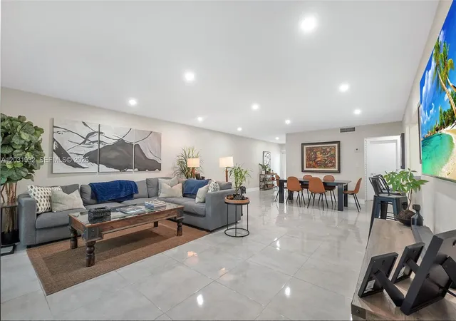 3rd image of 8120 Sw 83Rd St, Miami, FL 33143 | MLS# A12031932