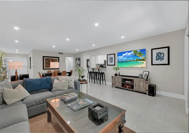 5th image of 8120 Sw 83Rd St, Miami, FL 33143 | MLS# A12031932