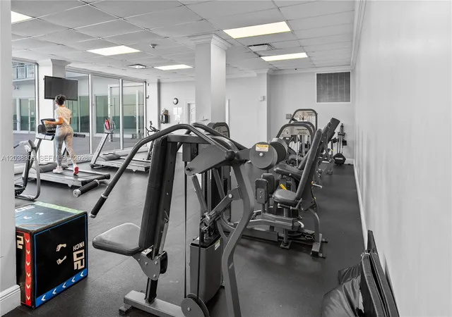 48th image of 7135 Collins Ave #1216, Miami Beach, FL 33141 | MLS# A12038306