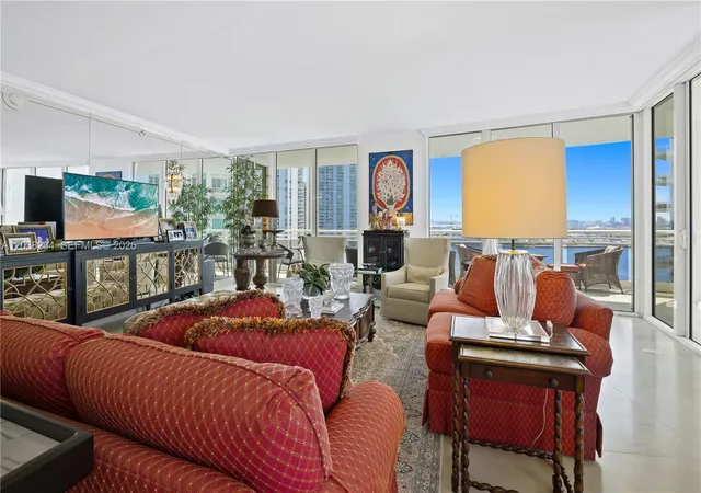 4th image of 901 Brickell Key Blvd #2408, Miami, FL 33131 | MLS# A12038234