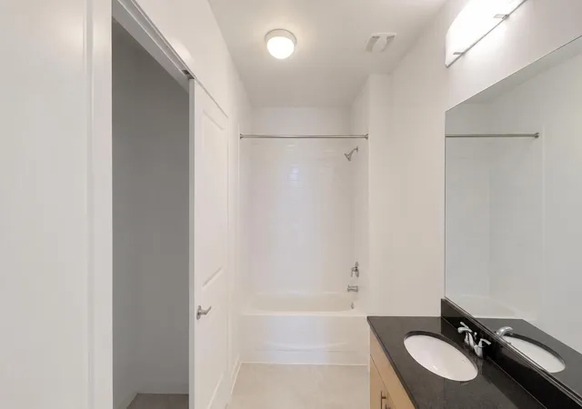 2nd image of 300 S Australian Ave, West Palm Beach, FL 33401