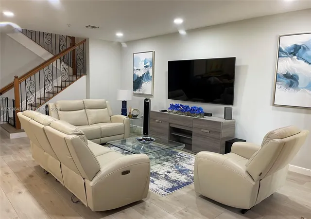 Homes for sale in Sunrise, FL | 2900 Nw 125th Ave #3107, Sunrise, FL 33323 | MLS# A12038439
