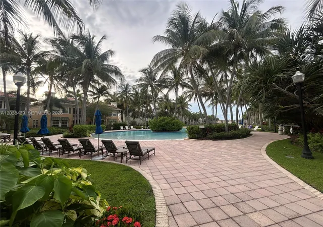Homes for sale in Sunrise, FL | 2900 Nw 125th Avenue, Sunrise, FL 33323 | Houzeo