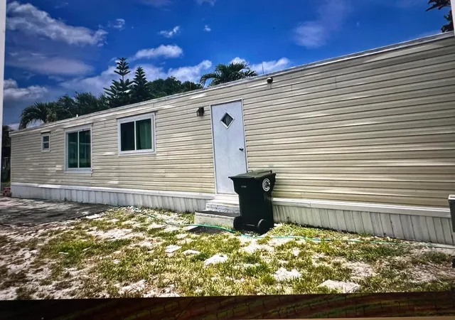 4th image of 4540 Nw 68Th St, Coconut Creek, FL 33073 | MLS# B26041962