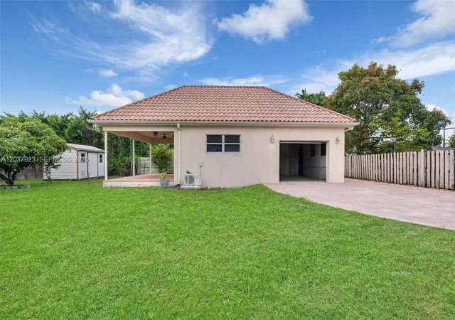 5th image of 241 Hammond Dr, Miami Springs, FL 33166 | MLS# A12037923