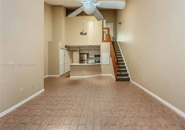 2nd image of 444 Se 14th St, Dania, FL 33004 | MLS# A12038049
