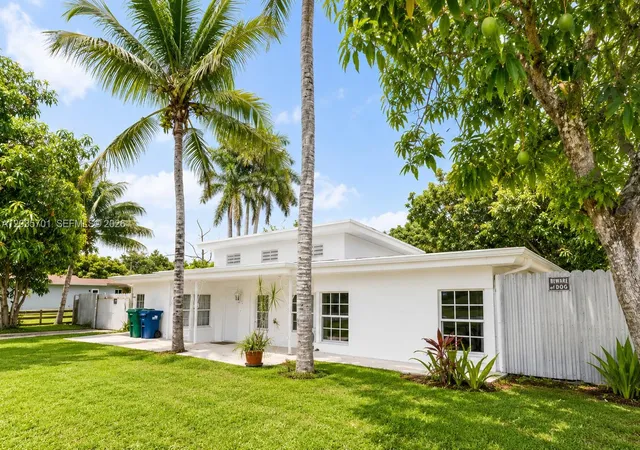 3rd image of 10945 Nw 19Th Ave, Miami, FL 33167 | MLS# A12035701
