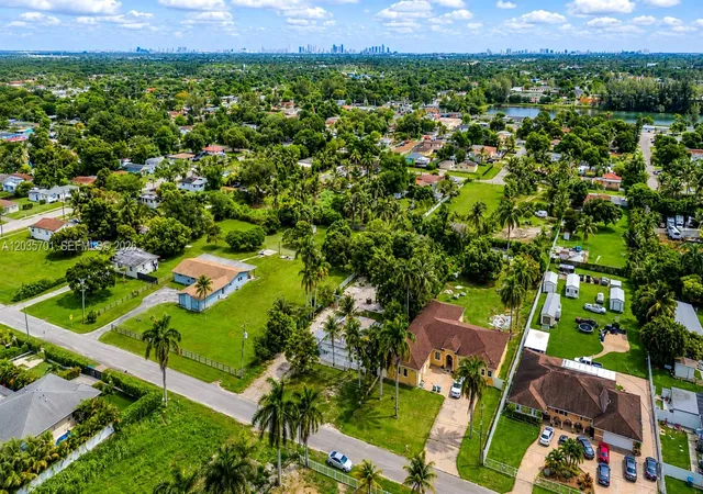 5th image of 10945 Nw 19Th Ave, Miami, FL 33167 | MLS# A12035701