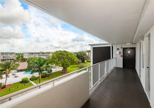 28th image of 4800 Hillcrest Ln 501 #501, Hollywood, FL 33021 | MLS# A12038629