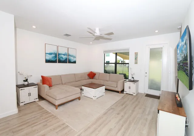 3rd image of 14202 Sw Thorens Dr, Port Saint Lucie, FL 34987 | MLS# B26042146