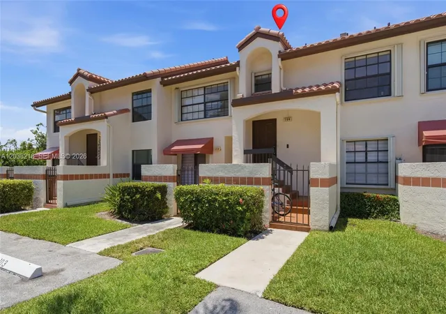 1st image of 104 Freedom Ct #104, Deerfield Beach, FL 33442 | MLS# A12038218
