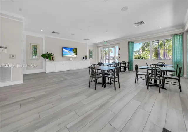 34th image of 4242 Rosa Dr, Deerfield Beach, FL 33064 | MLS# A12038746