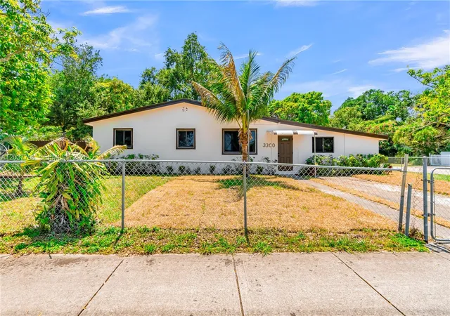 Homes for sale in West Park, FL | 3300 Sw 40Th Ave, West Park, FL 33023 | MLS# A12037798