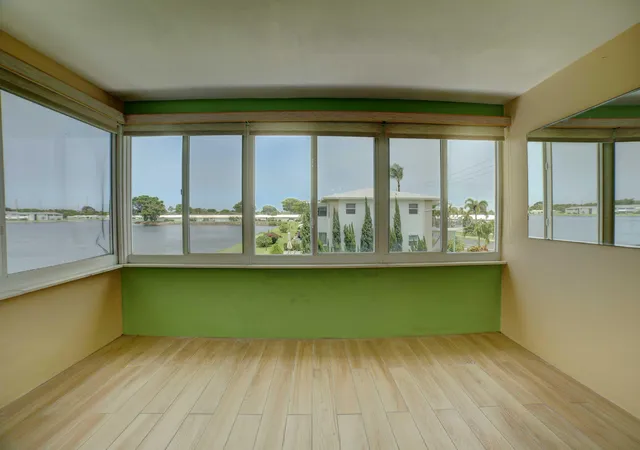 Photo 2 of Condo for sale at 1118 Lake Ter #204, Boynton Beach, FL 33426 | MLS# B26042305 | Listing updated on 2026-09-23