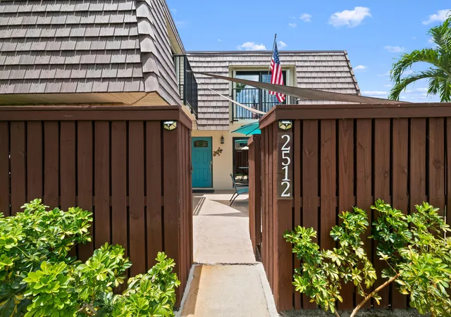 Photo 1 of Townhouse for sale at 2512 Sw 15th Street, Deerfield Beach, FL 33442 | MLS# B26042309 | Listing updated on 2026-09-23