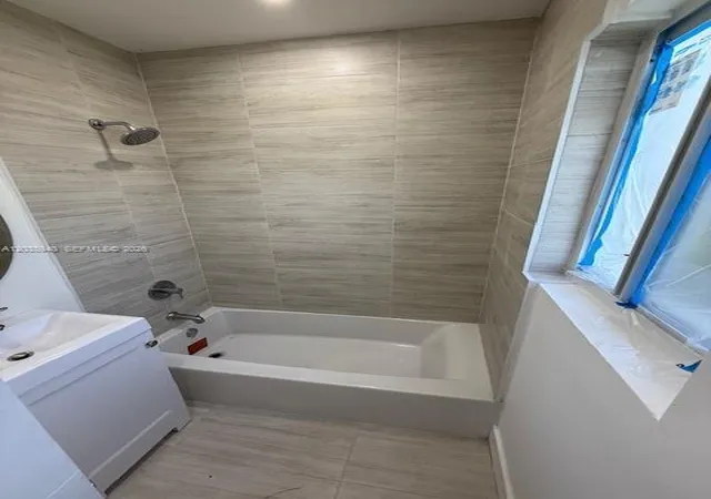 4th image of 1123 N 17Th Ct, Hollywood, FL 33020 | MLS# A12038940