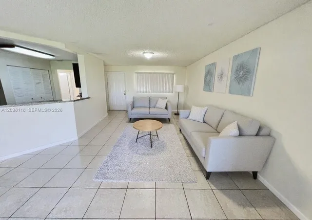 3rd image of 3417 Nw 44Th St, Oakland Park, FL 33309