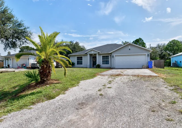 Photo 1 of Single family home for sale at 7726 102nd Avenue, Vero Beach, FL 32967 | MLS# B26042364 | Listing updated on 2026-10-06