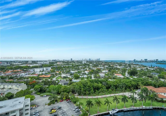 2nd image of 1800 Ne 114th St #1811, Miami, FL 33181 | MLS# A12038463