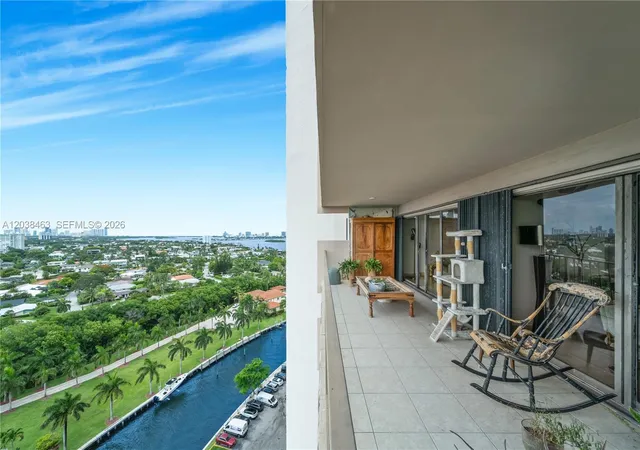 3rd image of 1800 Ne 114Th St #1811, Miami, FL 33181 | MLS# A12038463