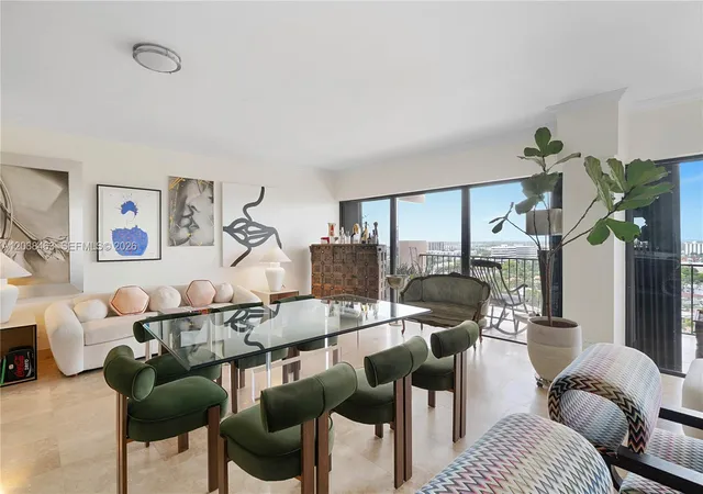 5th image of 1800 Ne 114Th St #1811, Miami, FL 33181 | MLS# A12038463