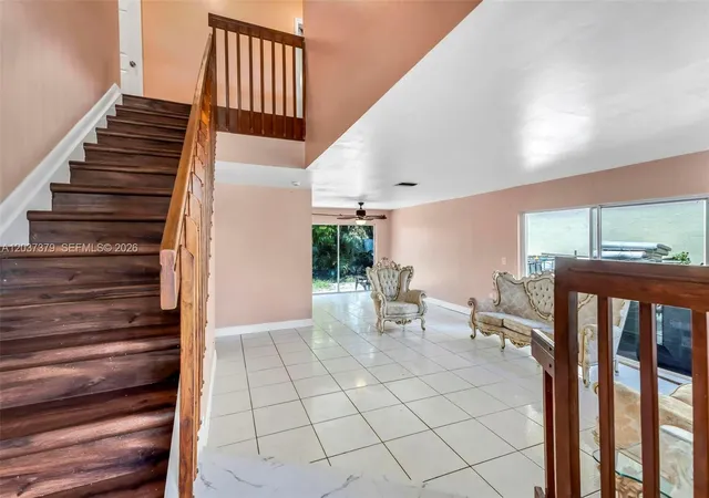 5th image of 9601 Sw 9Th Ct, Pembroke Pines, FL 33025 | MLS# A12037379