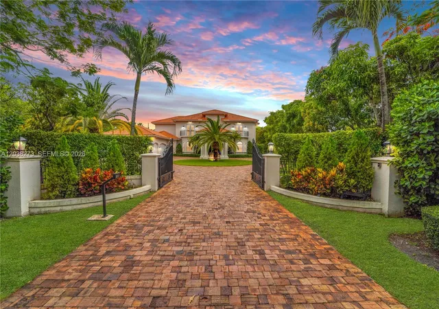 Photo 1 of Mansion for sale at 11111 Sw 77th Avenue, Pinecrest, FL 33156 | MLS# A12038273 | Listing updated on 2026-10-30