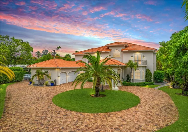Photo 1 of Single family home for sale at 11111 SW 77th Avenue, Pinecrest, FL 33156 | MLS# A12038273 | Listing updated on 2026-10-30