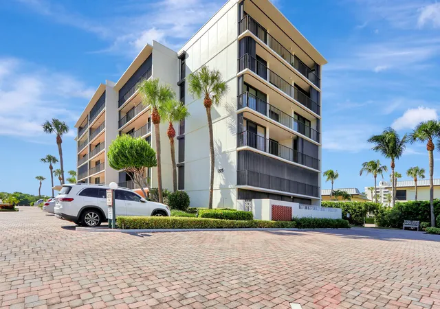 2nd image of 225 Beach Rd #204, Tequesta, FL 33469 | MLS# B26042434