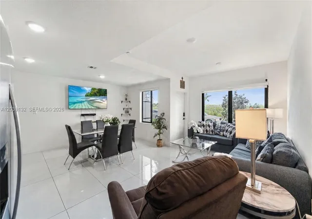 2nd image of 14590 Sw 260th St, Homestead, FL 33032 | MLS# A12039132