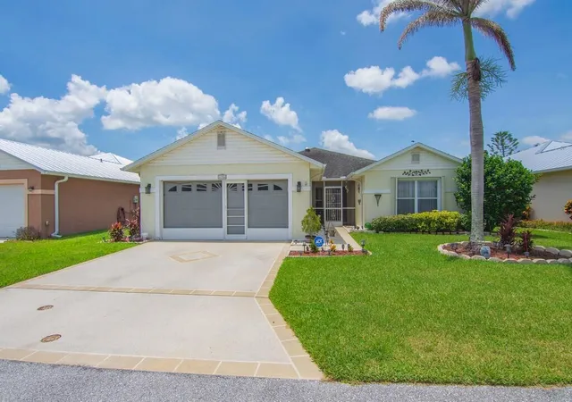 Photo 1 of Single family home for sale at 6704 Picante Cir, Fort Pierce, FL 34951 | MLS# B26042449 | Listing updated on 2026-10-07