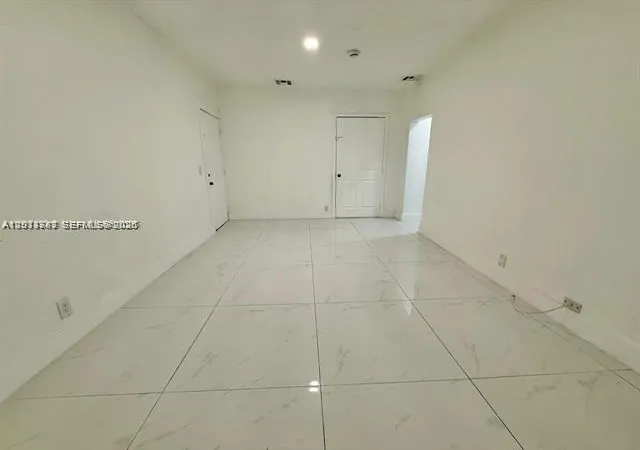 5th image of 2369 Sw 17Th Ter, Miami, FL 33145 | MLS# A12033783
