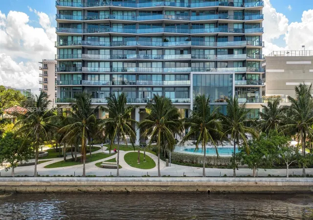 Homes for sale in Miami, FL | 460 Ne 28th Street, Miami, FL 33137 | Houzeo