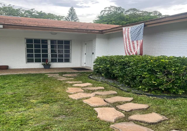 2nd image of 8586 Nw 23rd Manor #W, Coral Springs, FL 33065 | MLS# B26042497