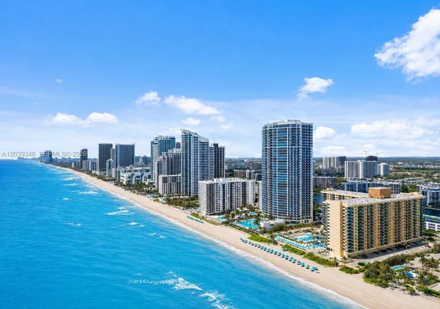 3rd image of 2501 S Ocean Dr #908, Hollywood, FL 33019 | MLS# A12039246