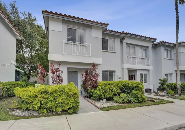 1st image of 806 Nw 208th Wy, Pembroke Pines, FL 33029 | MLS# A12039268