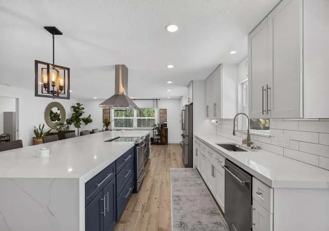 Photo 3 of Single family home for sale at 17968 Bridle Ct, Jupiter, FL 33478 | MLS# B26042581 | Listing updated on 2026-10-02