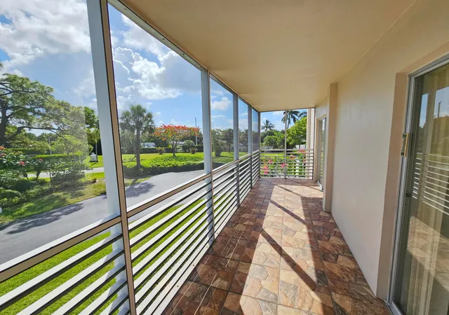 Homes for sale in Lake Worth Beach, FL | 2562 Garden Drive, Lake Worth Beach, FL 33461 | Houzeo