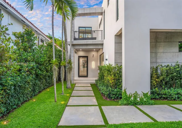 Homes for sale in Miami, FL | 4115 Park Ave, Miami, FL 33133 | MLS# A12038970