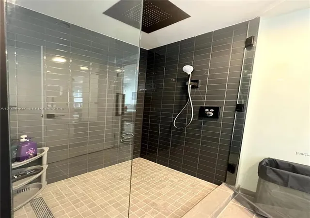 5th image of 227 Ne 2Nd St #2308, Miami, FL 33132 | MLS# A12039407