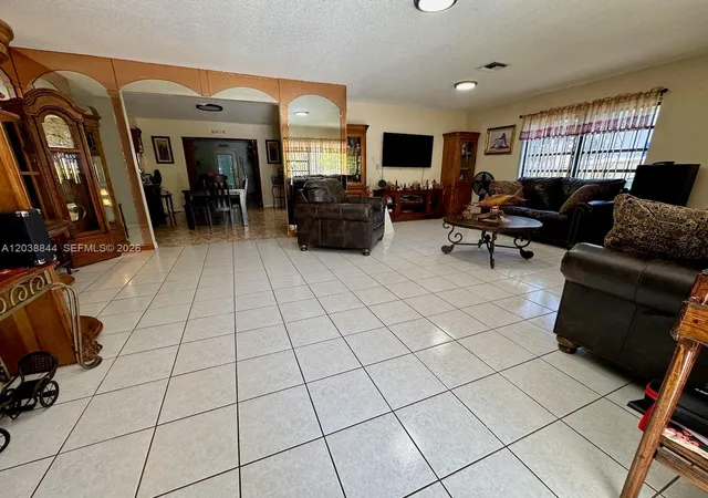 Homes for sale in Miami Gardens, FL | 15940 Nw 37Th Pl, Miami Gardens, FL 33054 | MLS# A12038844