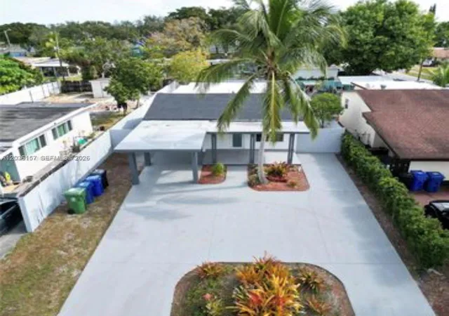 Homes for sale in Fort Lauderdale, FL | 1380 Sw 34th Ave, Fort Lauderdale, FL 33312 | MLS# A12036157