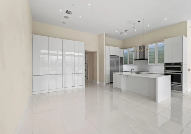 5th image of 2 Water Clb Way #301, North Palm Beach, FL 33408 | MLS# B26042730