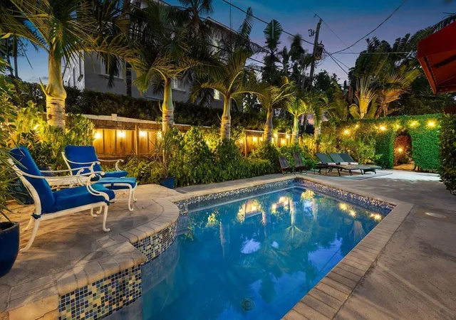 Homes for sale in Fort Lauderdale, FL | 615 & 617 Ne 9th Ave, Fort Lauderdale, FL 33304 | MLS# B26042759