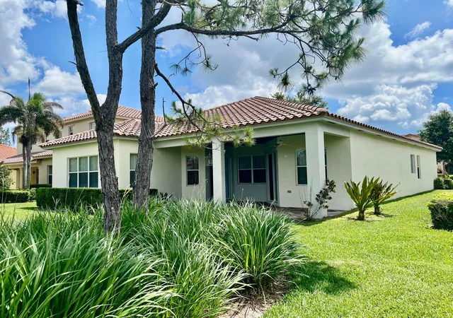 Photo 1 of Single family home for sale at 5579 55th Avenue, Vero Beach, FL 32967 | MLS# B26042766 | Listing updated on 2026-10-05