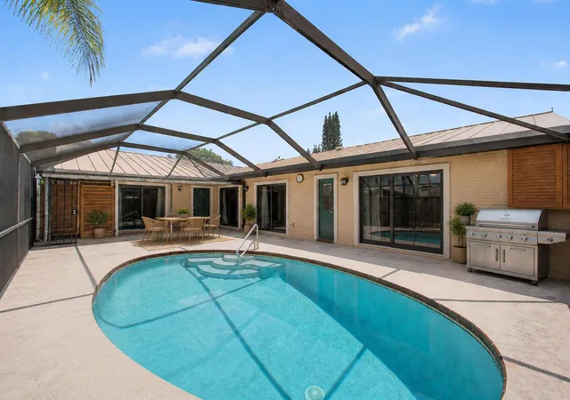 1st image of 5385 Eagle Lake Dr, Palm Beach Gardens, FL 33418 | MLS# B26042771