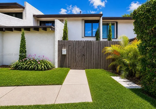1st image of 7108 Sw 112th Pl, Miami, FL 33173 | MLS# A12039505