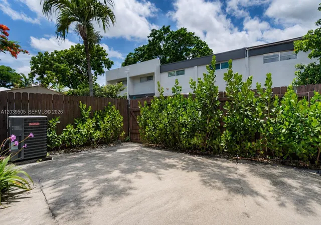 28th image of 7108 Sw 112th Pl, Miami, FL 33173 | MLS# A12039505